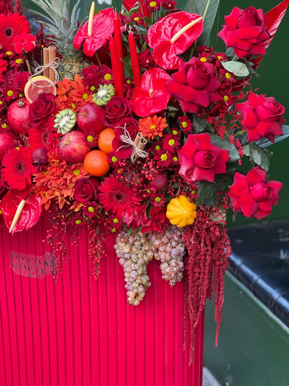 خرید باکس گل vip یلدا - گل ساسان گلفروشی رشت