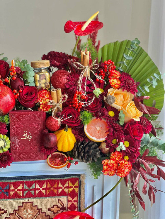 خرید باکس گل و کیک فرشینه - گل ساسان گلفروشی رشت