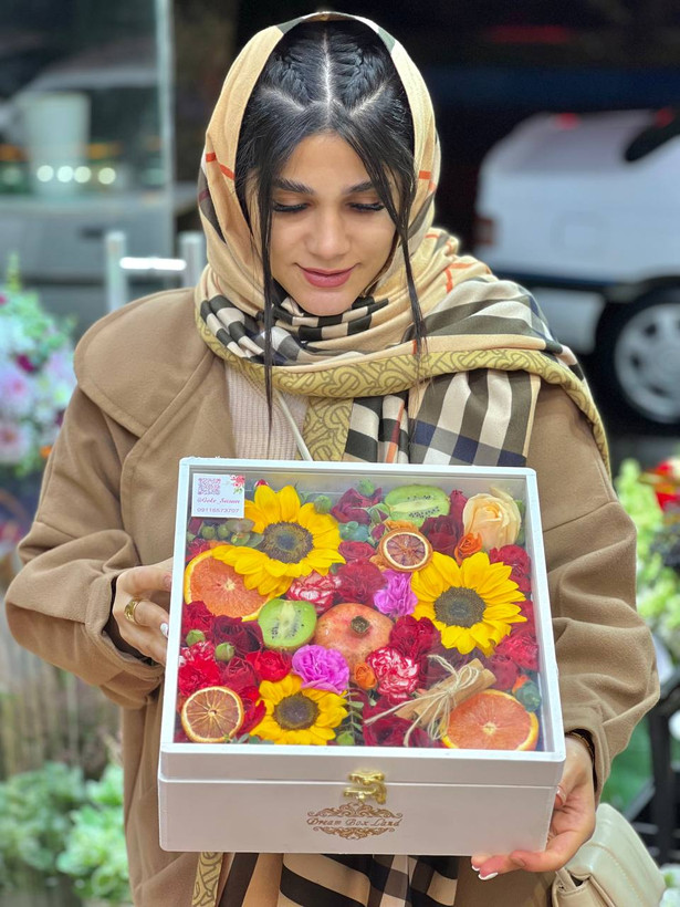 خرید باکس یلدایی آیاتای - گل ساسان گلفروشی رشت