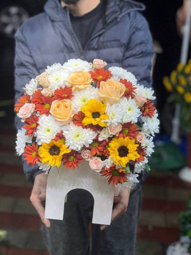 خرید باکس گل الیس - گل ساسان گلفروشی رشت