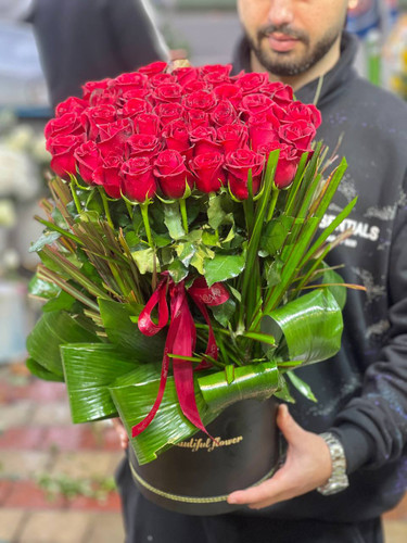 خرید باکس گل نارون - گل ساسان گلفروشی رشت