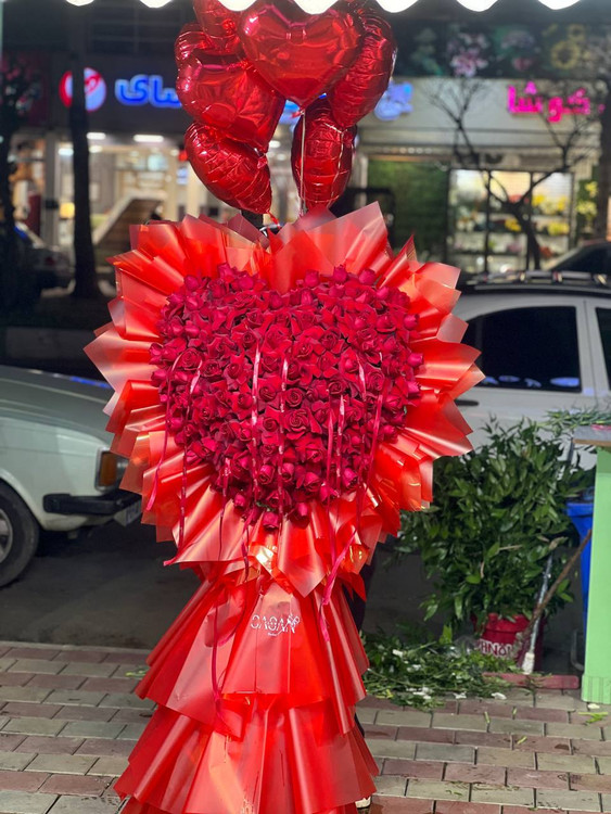 خرید دسته گل رویال قلب - گل ساسان گلفروشی رشت