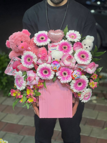 خرید باکس kinder pink - گل ساسان گلفروشی رشت