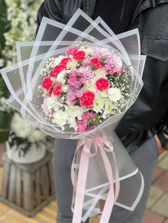 خرید دسته گل نوازش - گل ساسان گلفروشی رشت