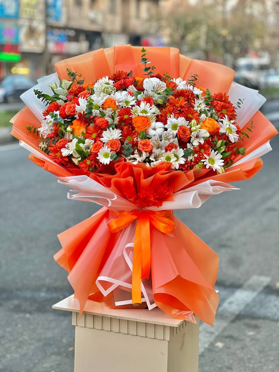 خرید دسته گل ایستاده orenge - گل ساسان گلفروشی رشت