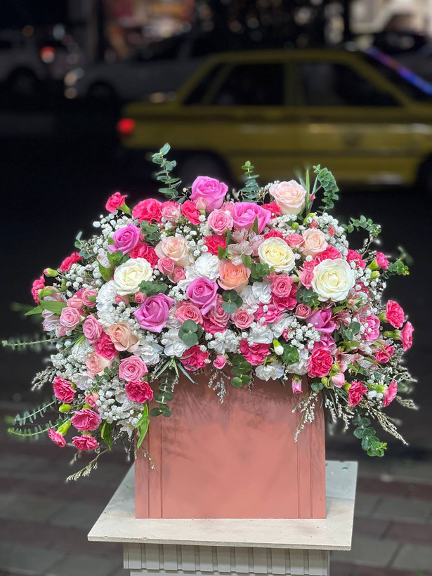 خرید باکس گل اهورا - گل ساسان گلفروشی رشت