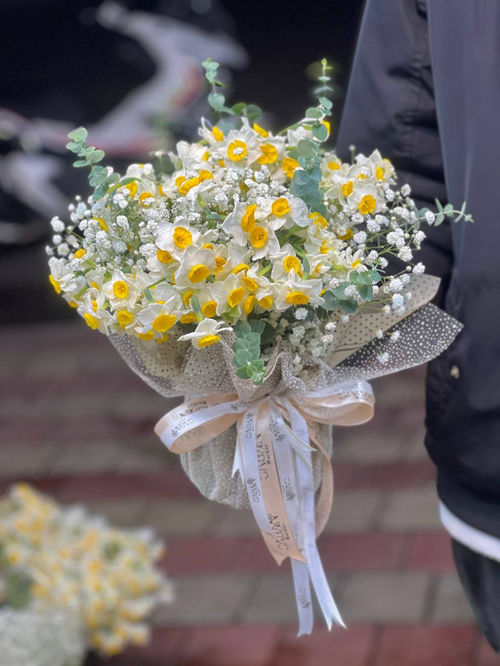 خرید جار گل نرگس دونه برفی - گل ساسان گلفروشی رشت