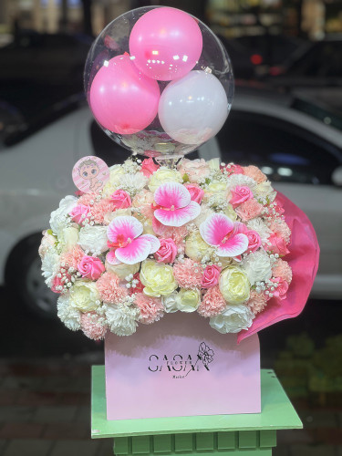 خرید باکس گل اویشو - گل ساسان گلفروشی رشت