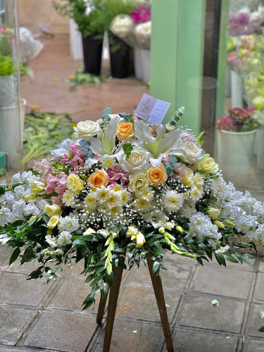 خرید سبد گل رایا - گل ساسان گلفروشی رشت