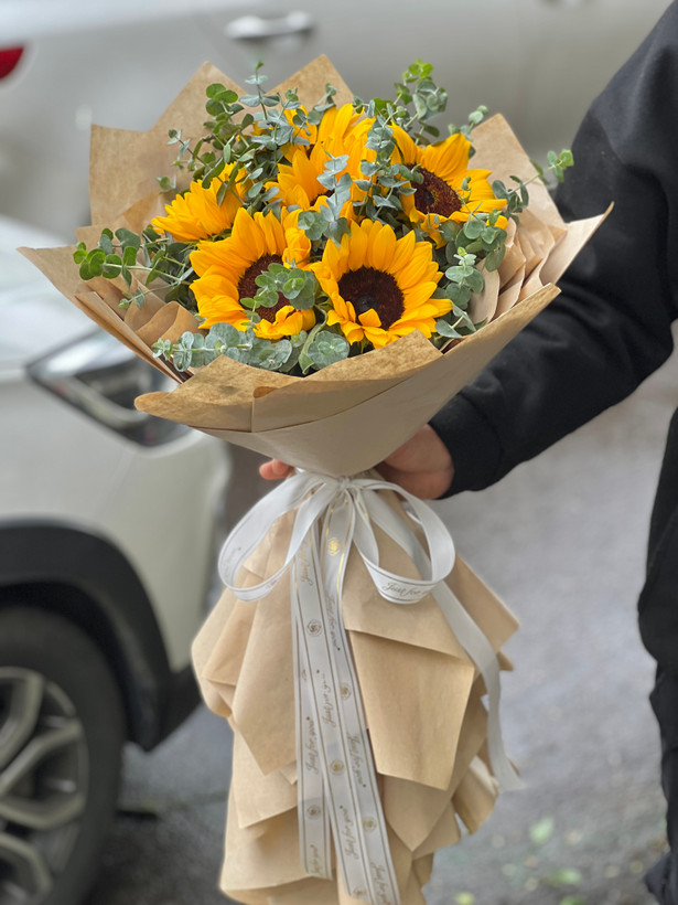 خرید دسته گل آفتابگردون کاهی - گل ساسان گلفروشی رشت
